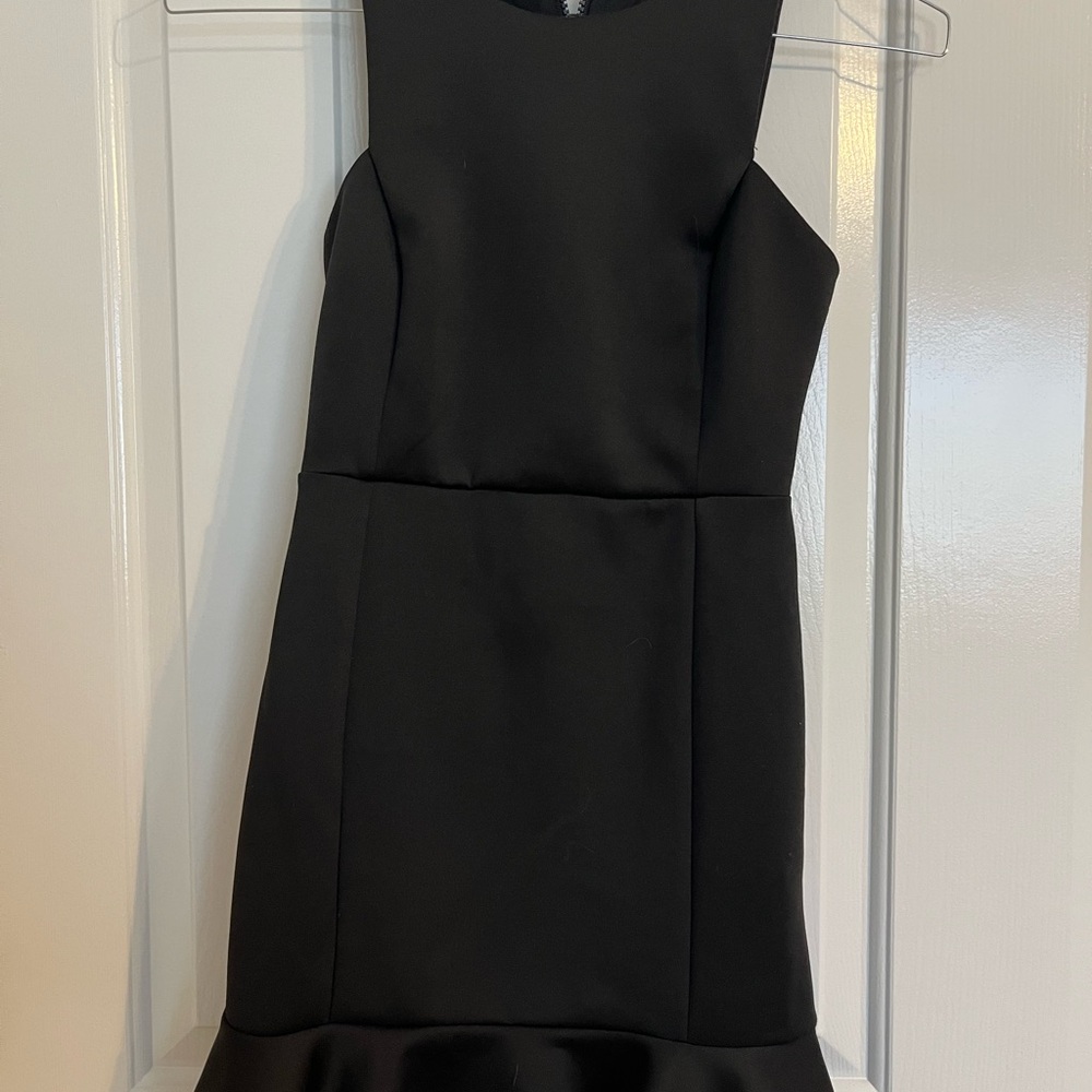 Black Sleeveless Dress
